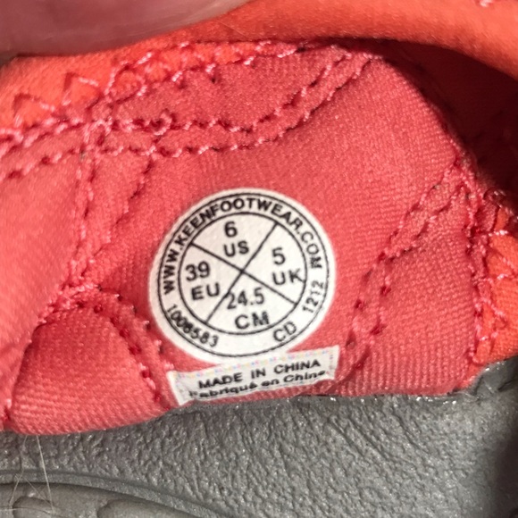 Coral orange/Pink Keen Hiking Sandals. Sz 6 - Picture 3 of 6